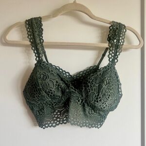 NWOT Aerie Green Lace Crochet Bralette